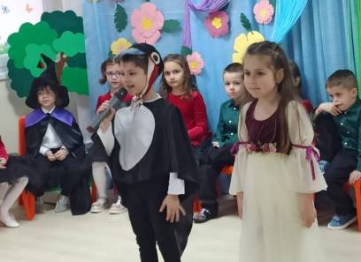 Прекрасен спектакъл поднесоха децата от 3 група на сграда 1 за своите майки!
