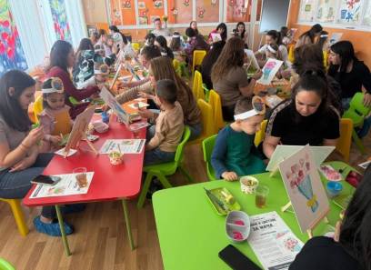 Творческата работилничка „Art & Tea“